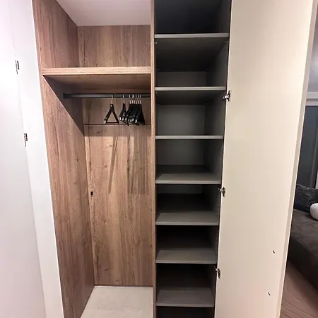 Modernes Inkl Garage Und Balkon شقة لينتز