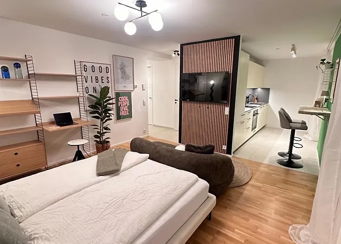 Apartment Modernes Inkl Garage Und Balkon