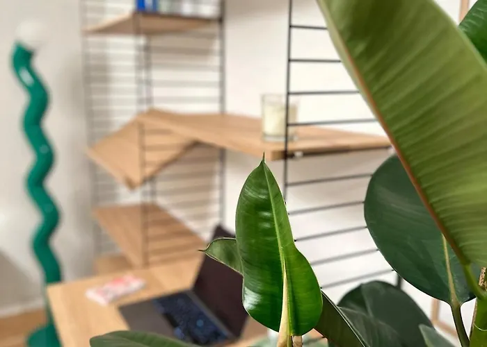 Modernes Inkl Garage Und Balkon *